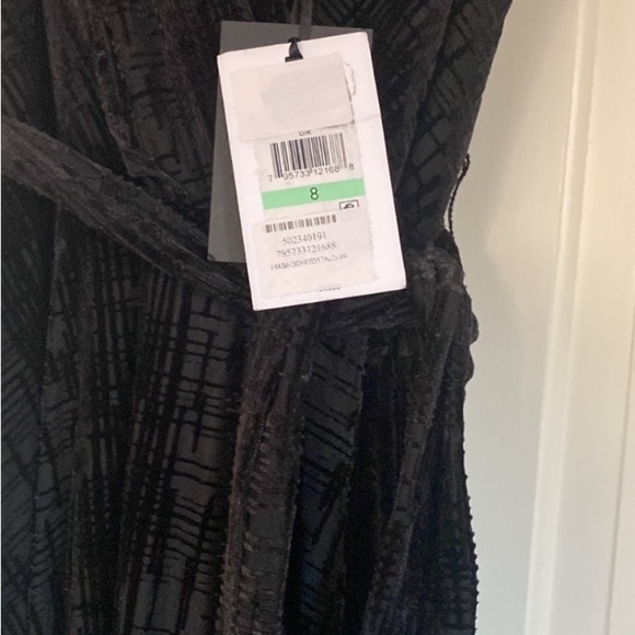 DKNY Rockstar BEST DRESS EVER Black Texture Wrap Dress Size 8 - Picture 3 of 9